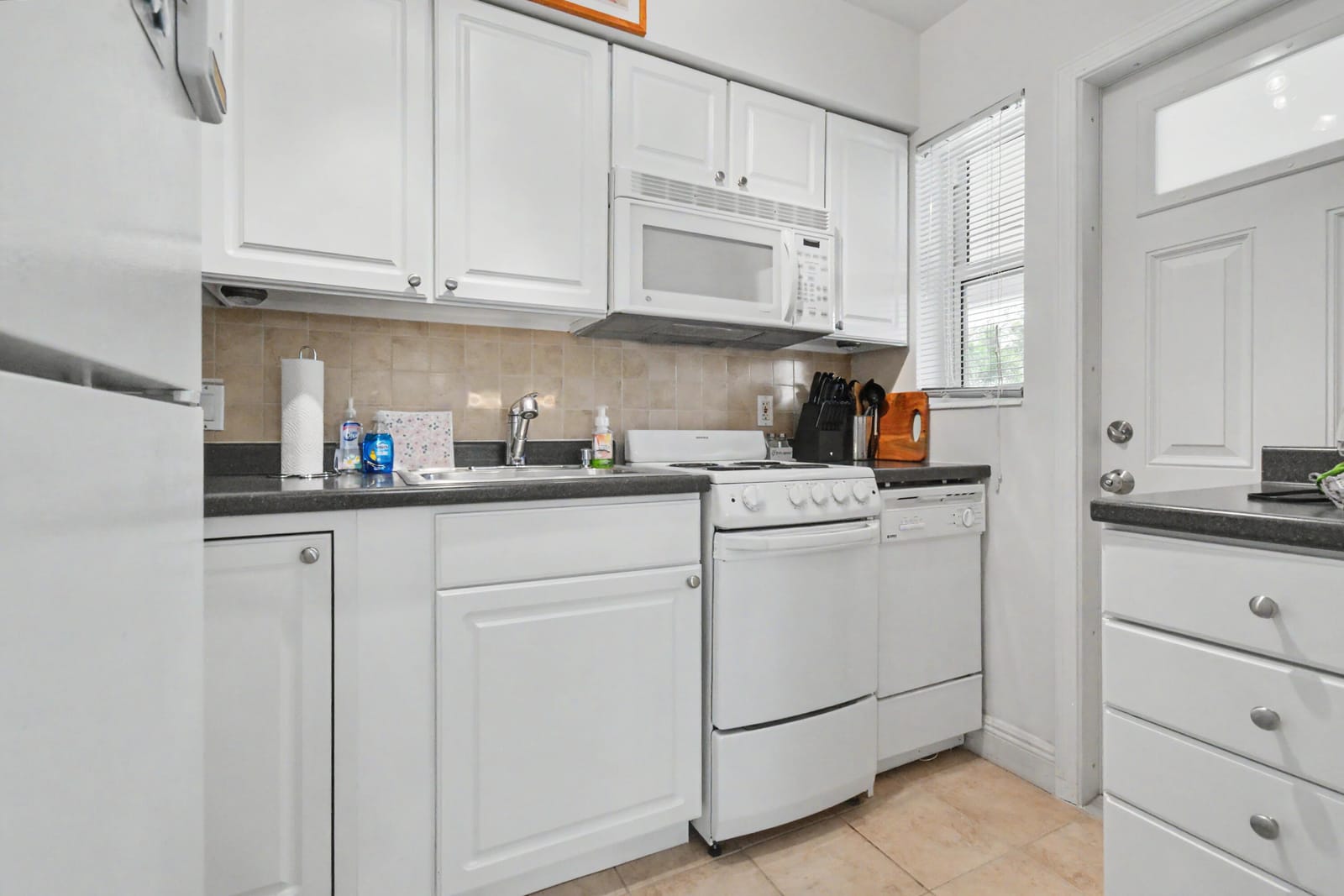 2701 NE 1st Street 201, Pompano Beach, FL 33062 photo 5