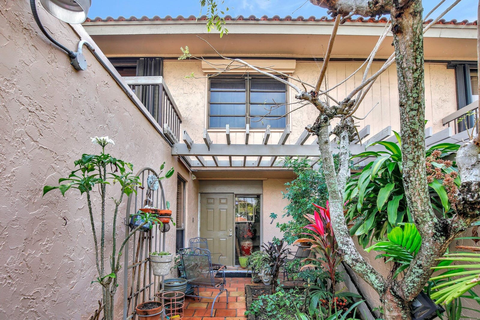 20606 NE 7th Court, Miami, FL 33179 photo 3