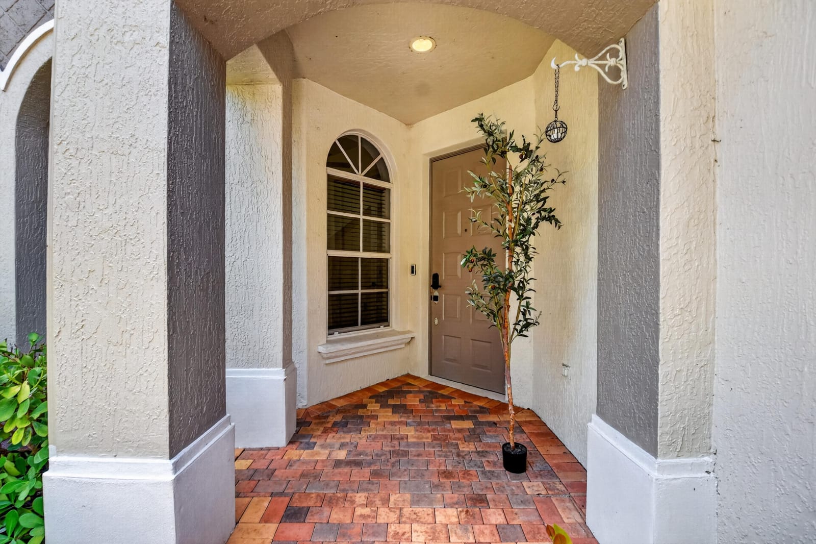 6421 Bella Circle 303 — photo 2