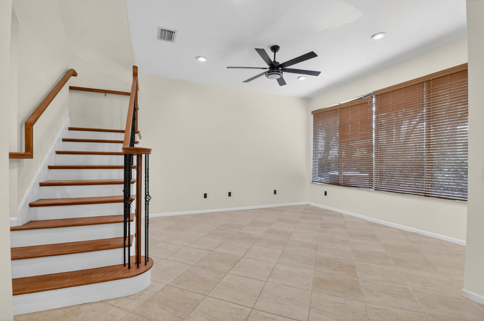 6421 Bella Circle 303 — photo 12