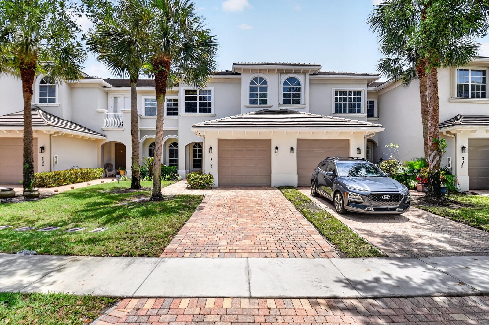 6421 Bella Circle 303 — photo 3