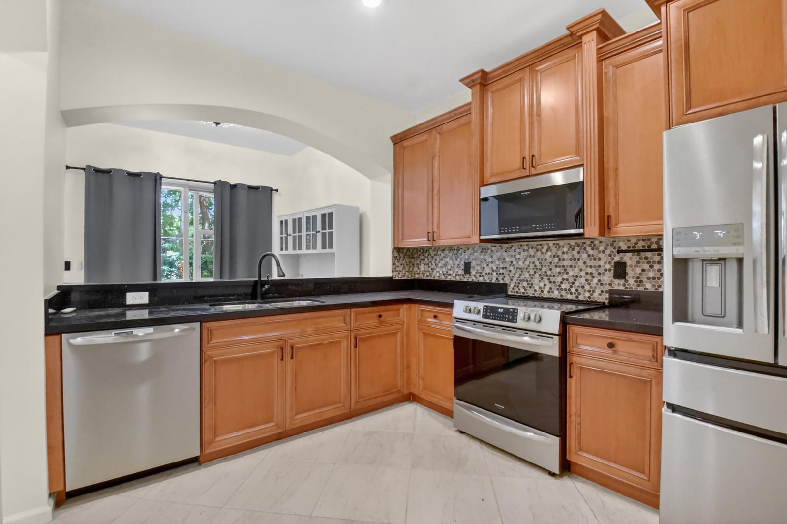 6421 Bella Circle 303 — photo 4