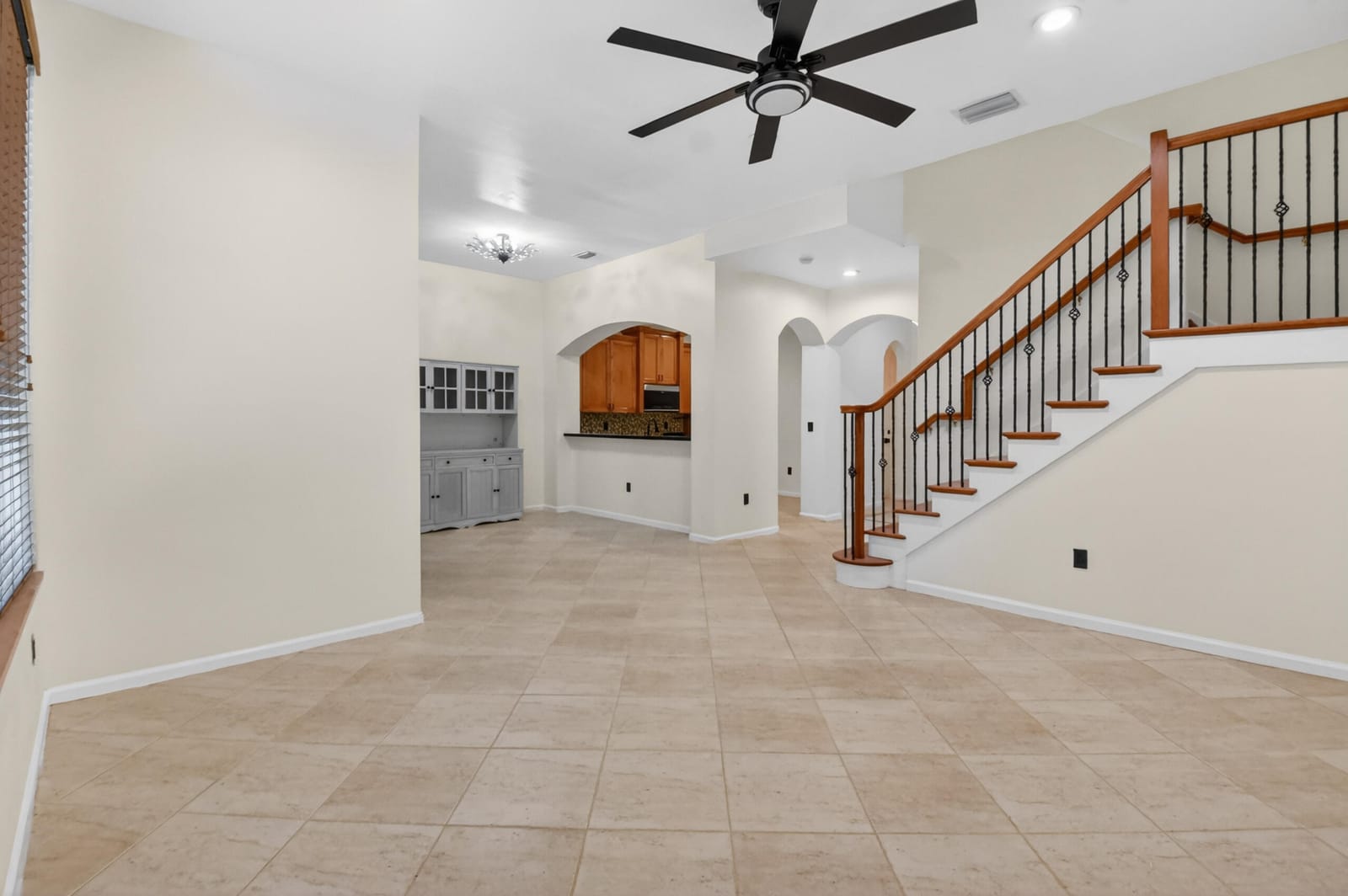 6421 Bella Circle 303 — photo 9