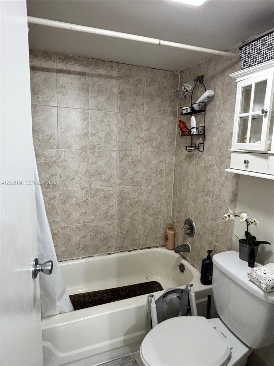 450 Commodore Drive 108 — photo 10