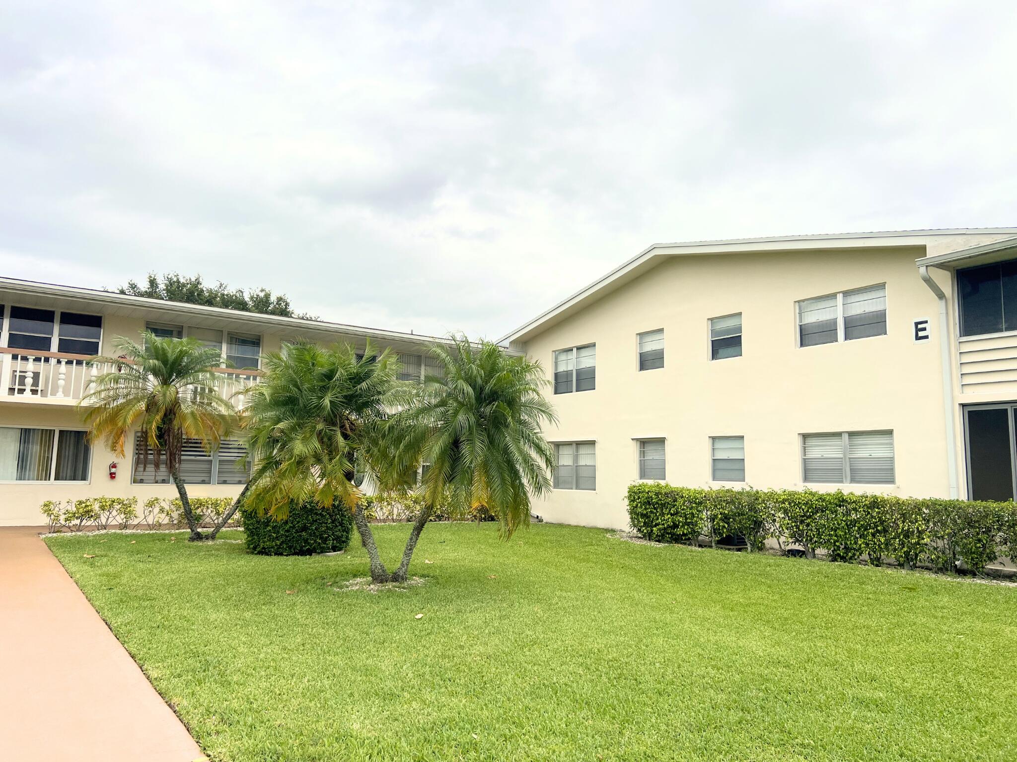 124 E Andover E 124, West Palm Beach, FL 33417, West Palm Beach
