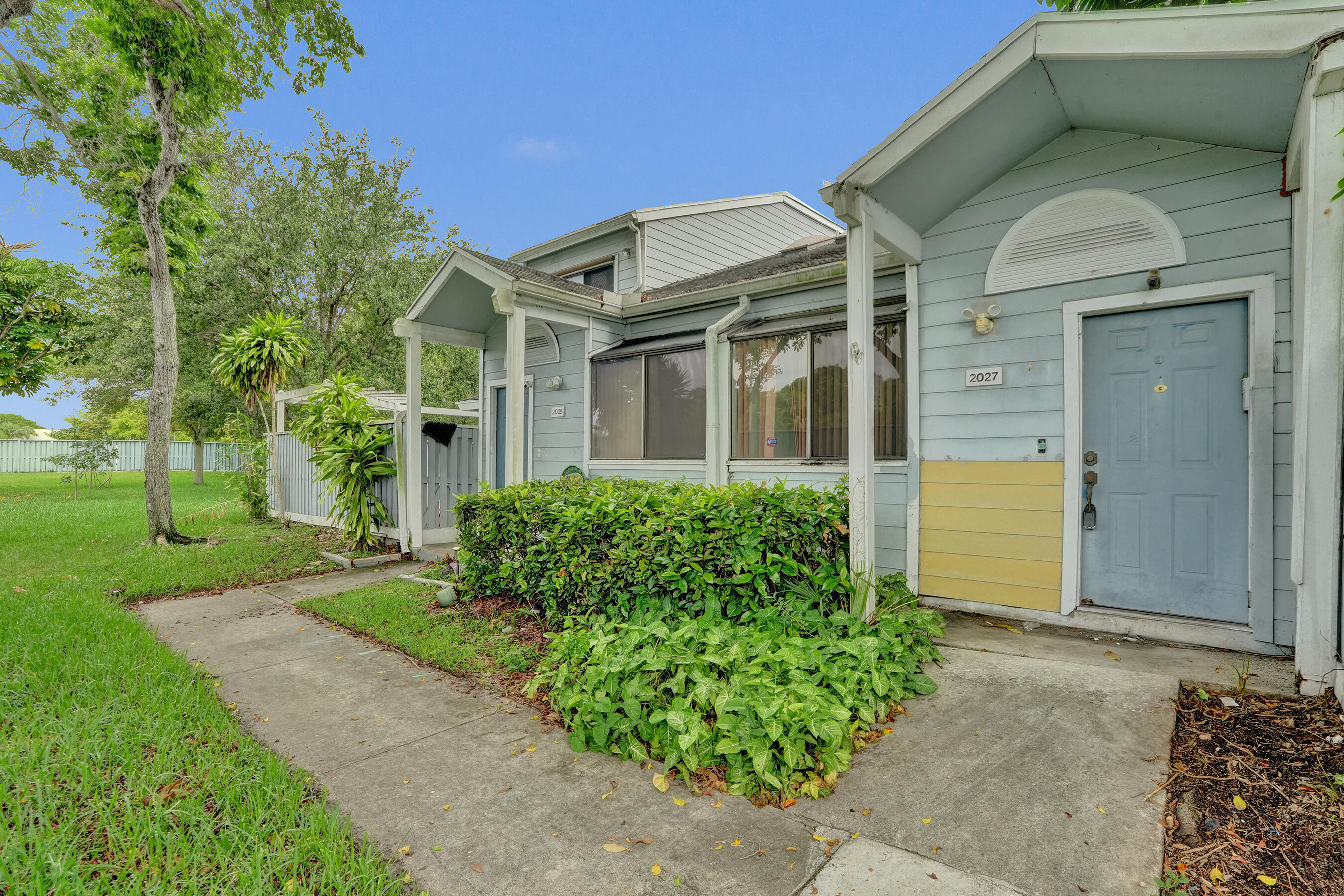 2027 Winners Circle, North Lauderdale, FL 33068, North Lauderdale
