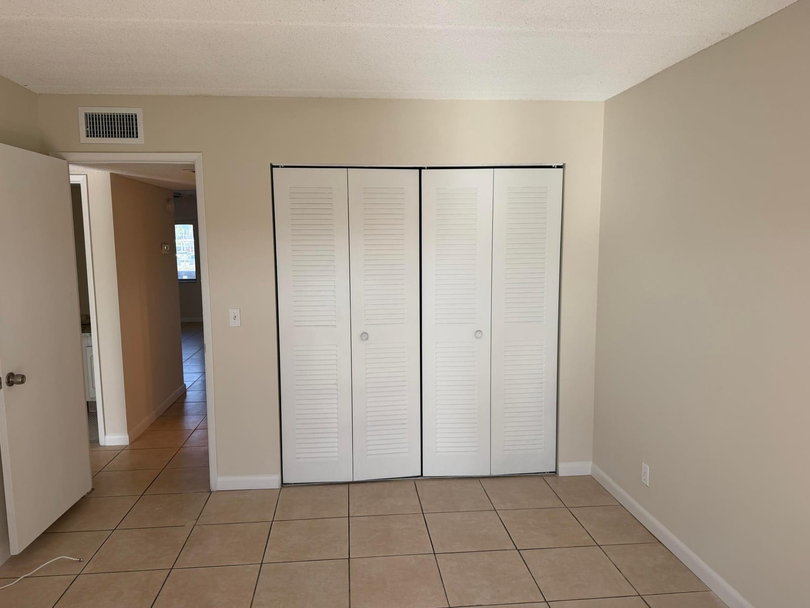 500 W Village Green Circle W 212, Palm Springs, FL 33461 photo 14