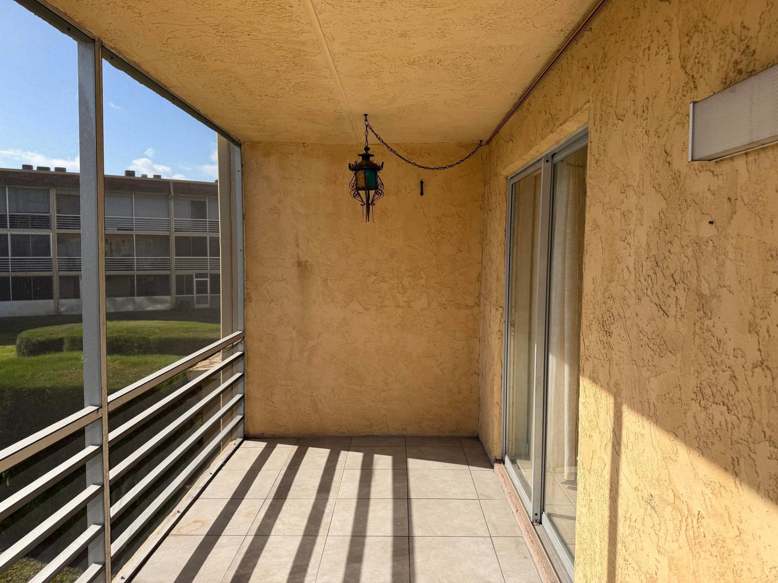 500 W Village Green Circle W 212, Palm Springs, FL 33461 photo 25