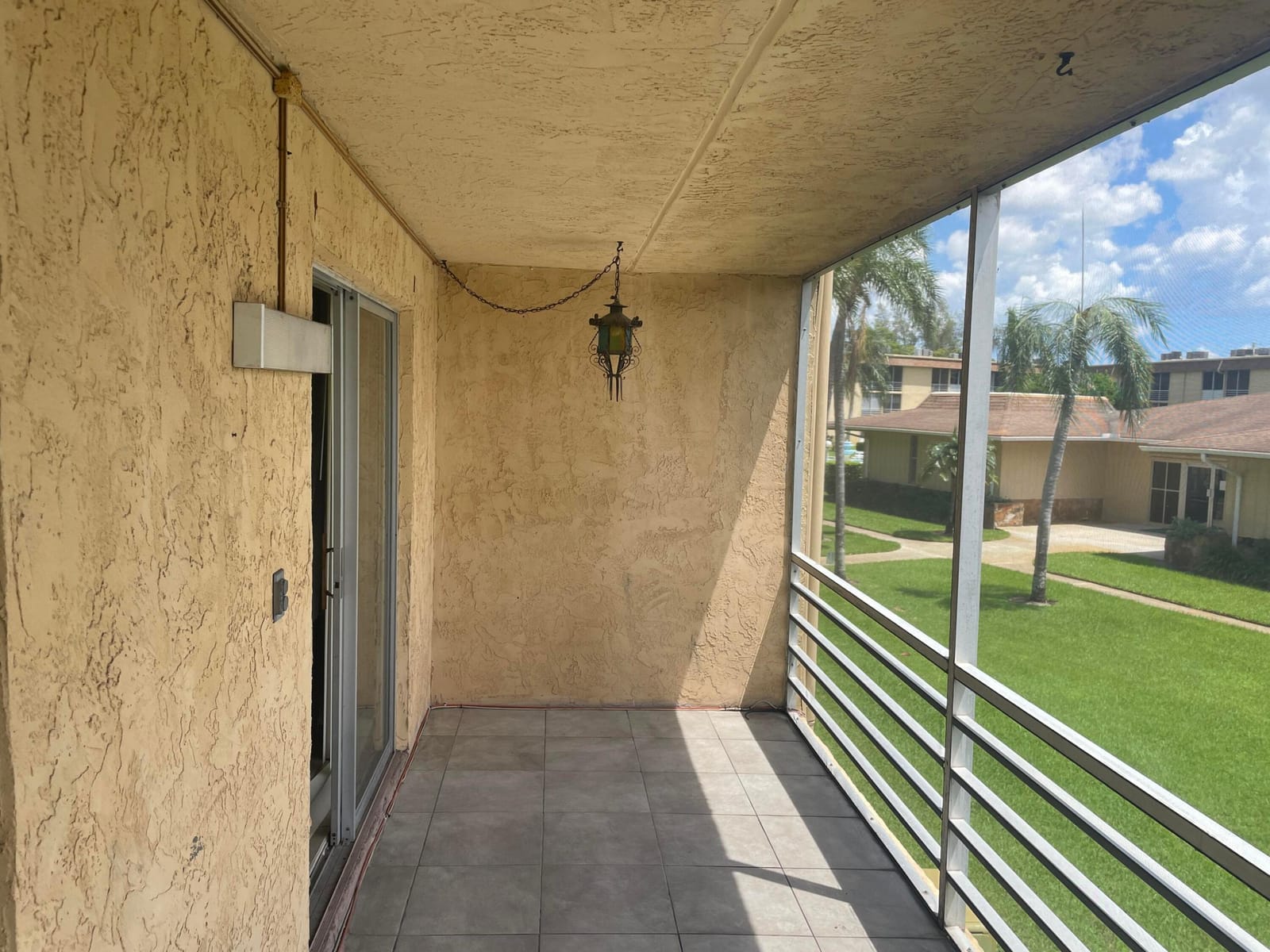 500 W Village Green Circle W 212, Palm Springs, FL 33461 photo 27