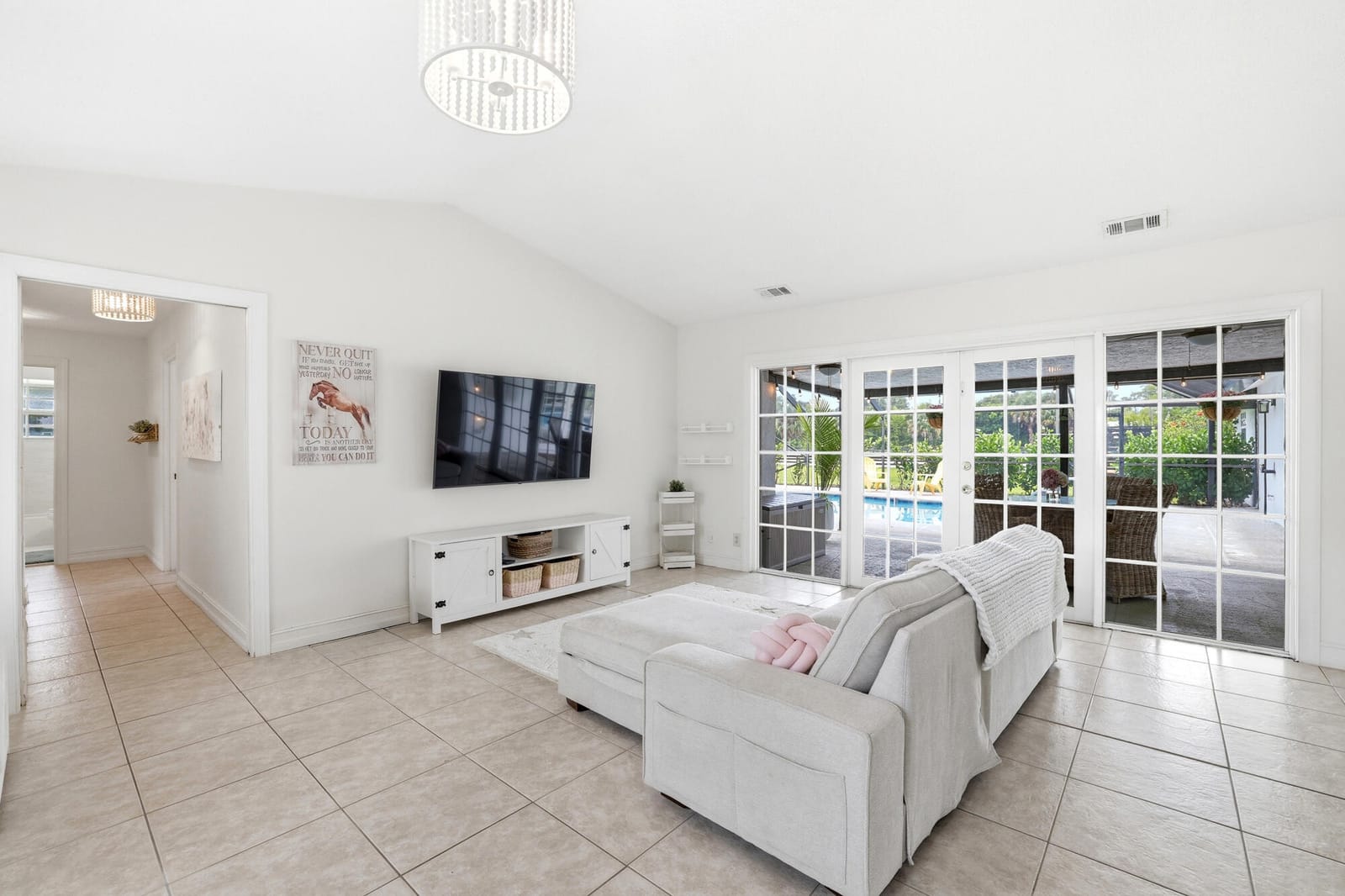 785 Cindy Drive — photo 6