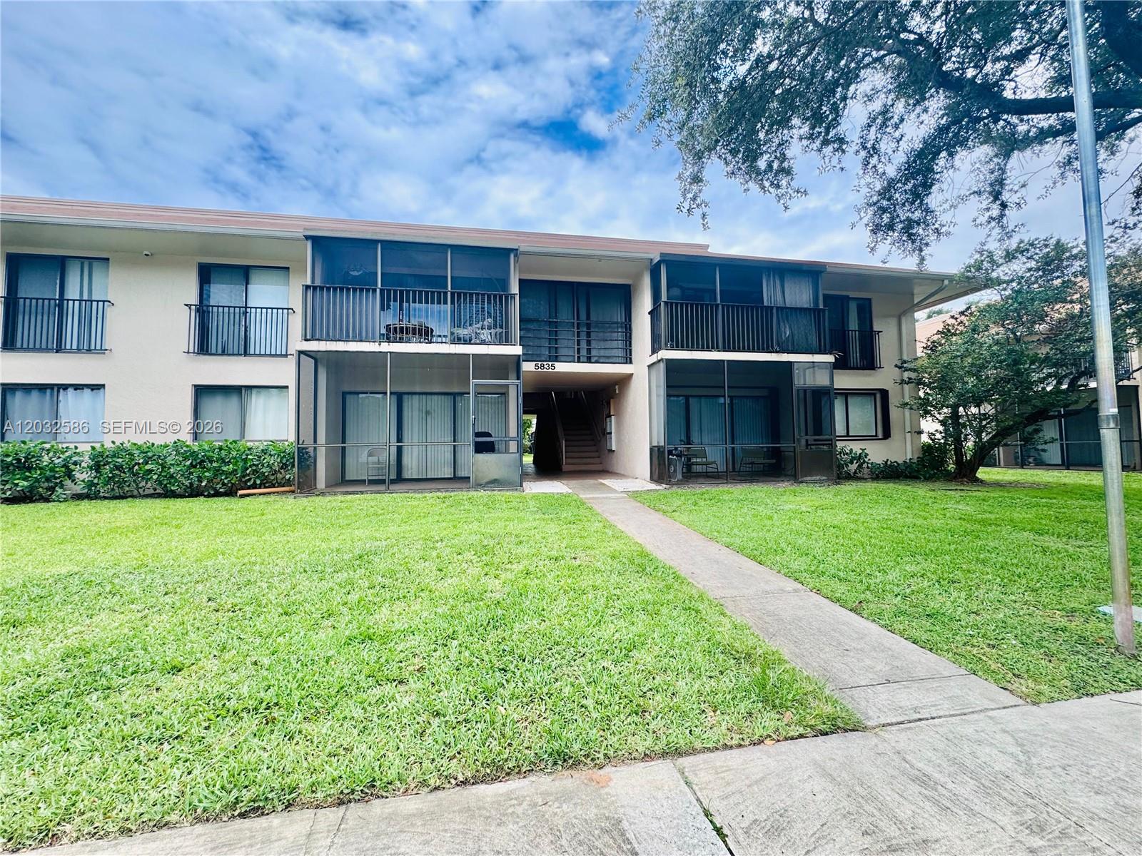 5835 Washington Street 52, Hollywood, FL 33023, Hollywood