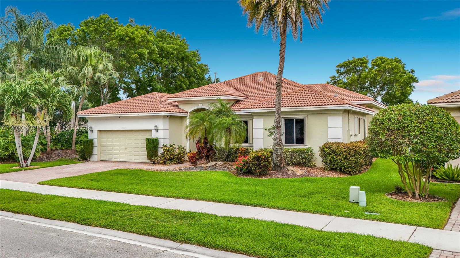 19302 SW 68th Street, Pembroke Pines, FL 33332, Pembroke Pines