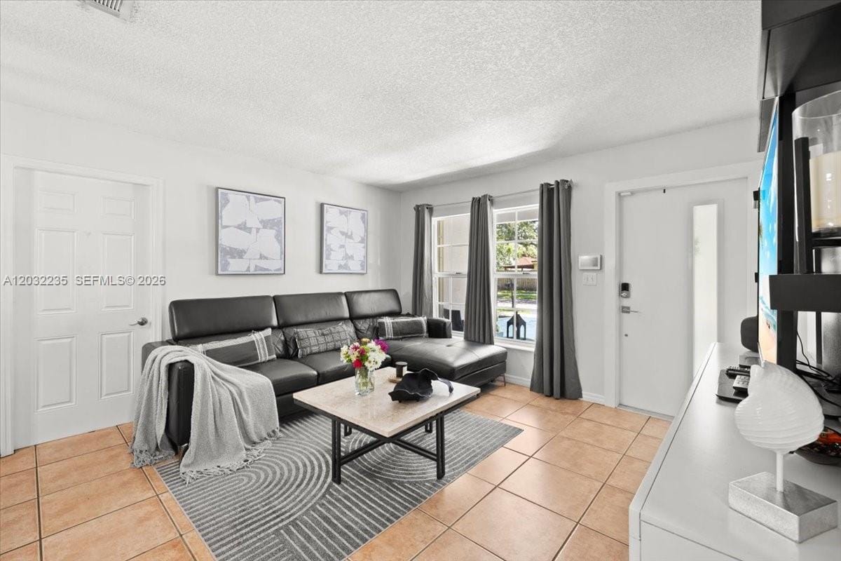 19291 NW 90th Court, Hialeah, FL 33018 photo 9