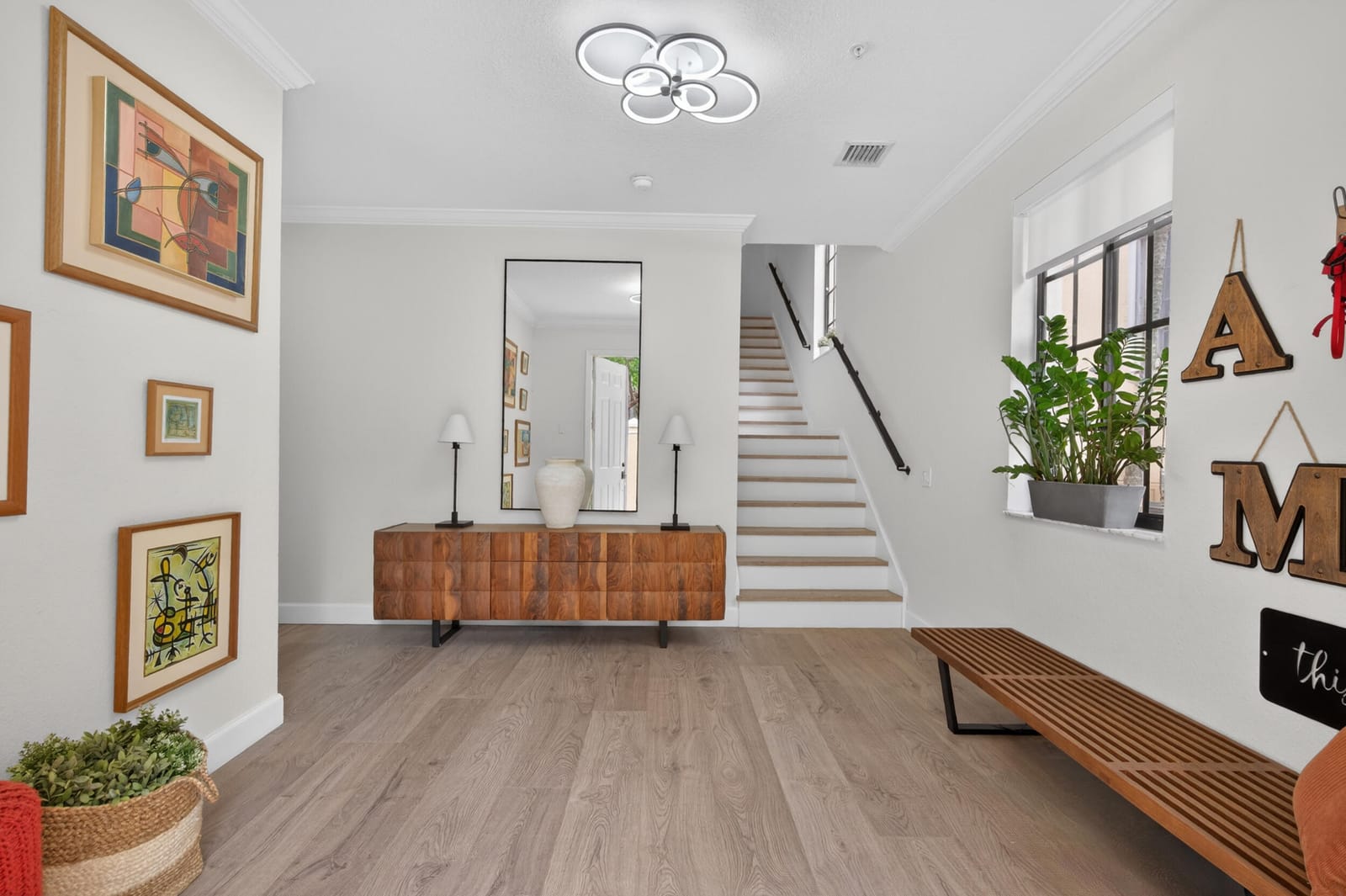 1687 Passion Vine Circle 1687 — photo 4
