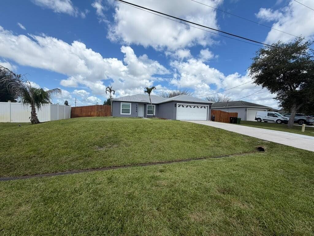 2456 SW Monterrey Lane — photo 2
