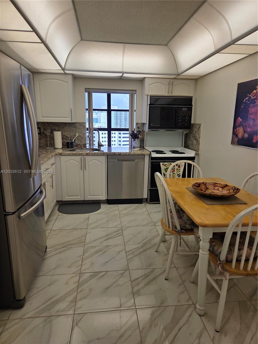 400 Leslie Drive 1124, Hallandale Beach, FL 33009 photo 16