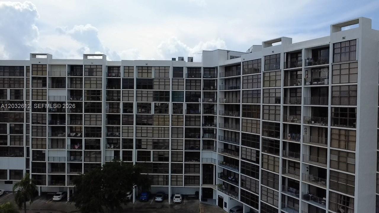 400 Leslie Drive 1124, Hallandale Beach, FL 33009 photo 3