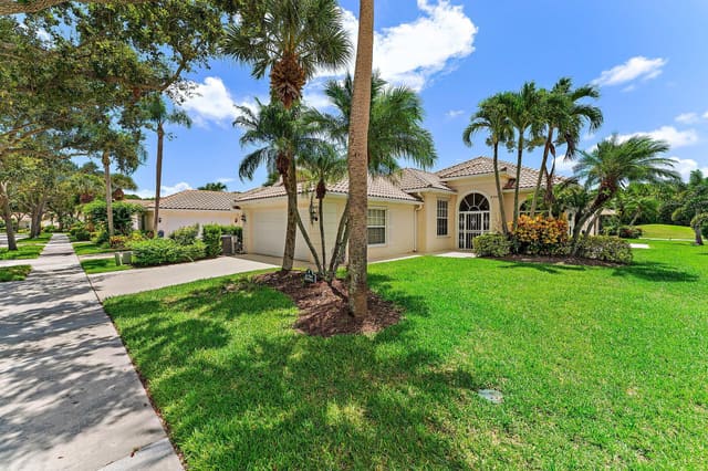 8485 SE Palm Hammock Lane, Hobe Sound, FL 33455