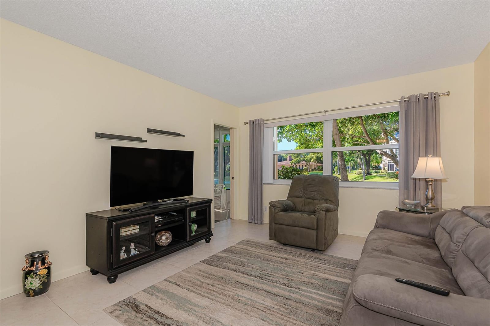 3431 NW 50th Avenue 104 — photo 11