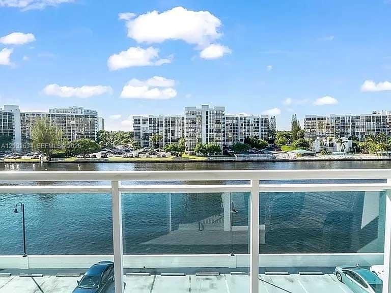3000 S Ocean Drive 420 — photo 1