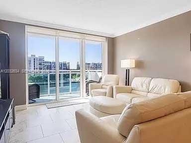 3000 S Ocean Drive 420 — photo 4