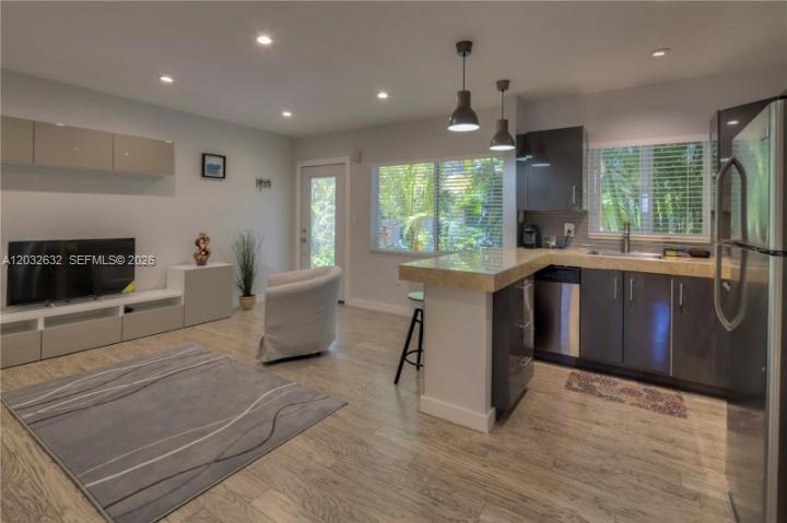 659 Meridian Avenue 10, Miami Beach, FL 33139, Miami Beach