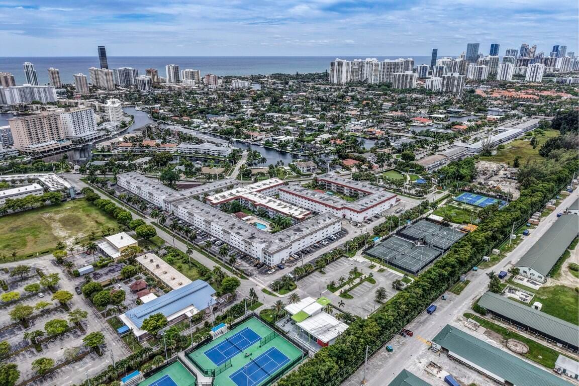 580 Egret Drive 121, Hallandale Beach, FL 33009 photo 30