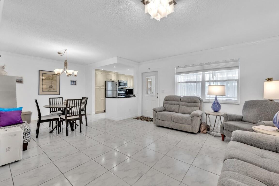 580 Egret Drive 121, Hallandale Beach, FL 33009 photo 5
