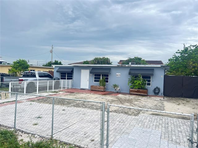1401 E 8th Avenue n/a, Hialeah, FL 33010