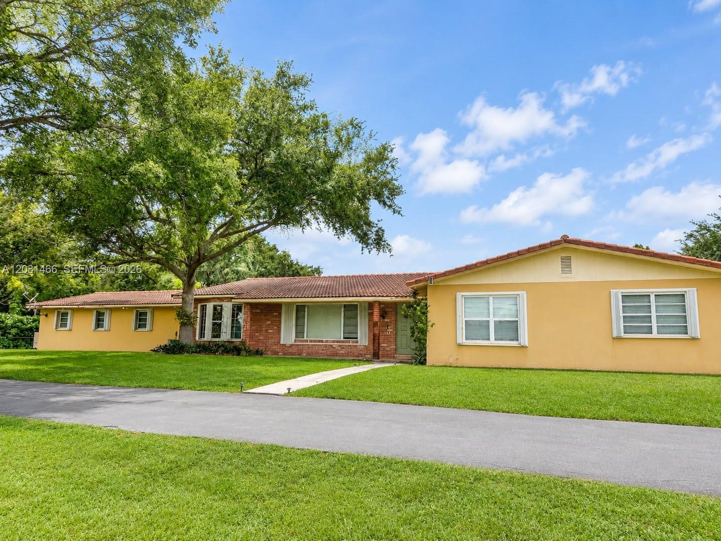 12601 Stirling Road, Southwest Ranches, FL 33330, Southwest Ranches