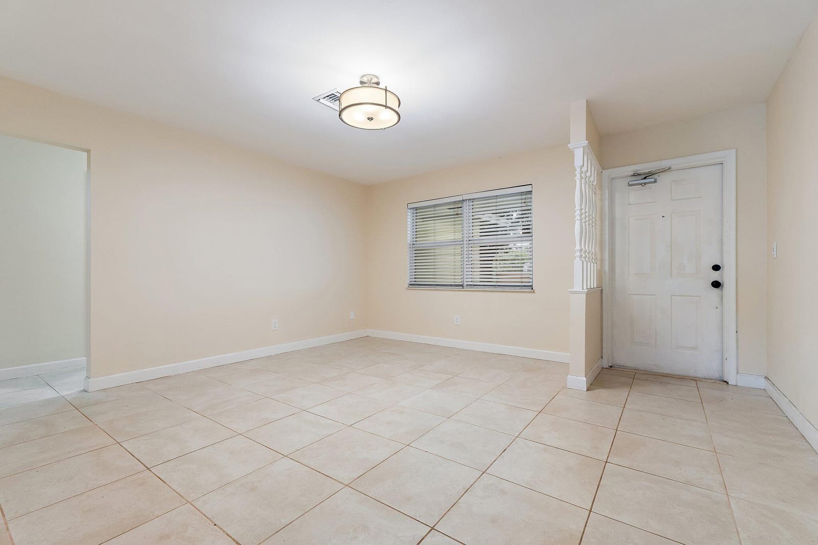 678 Riverside Drive — photo 12