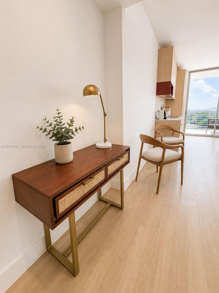 90 NE 32nd Street 926 — photo 4