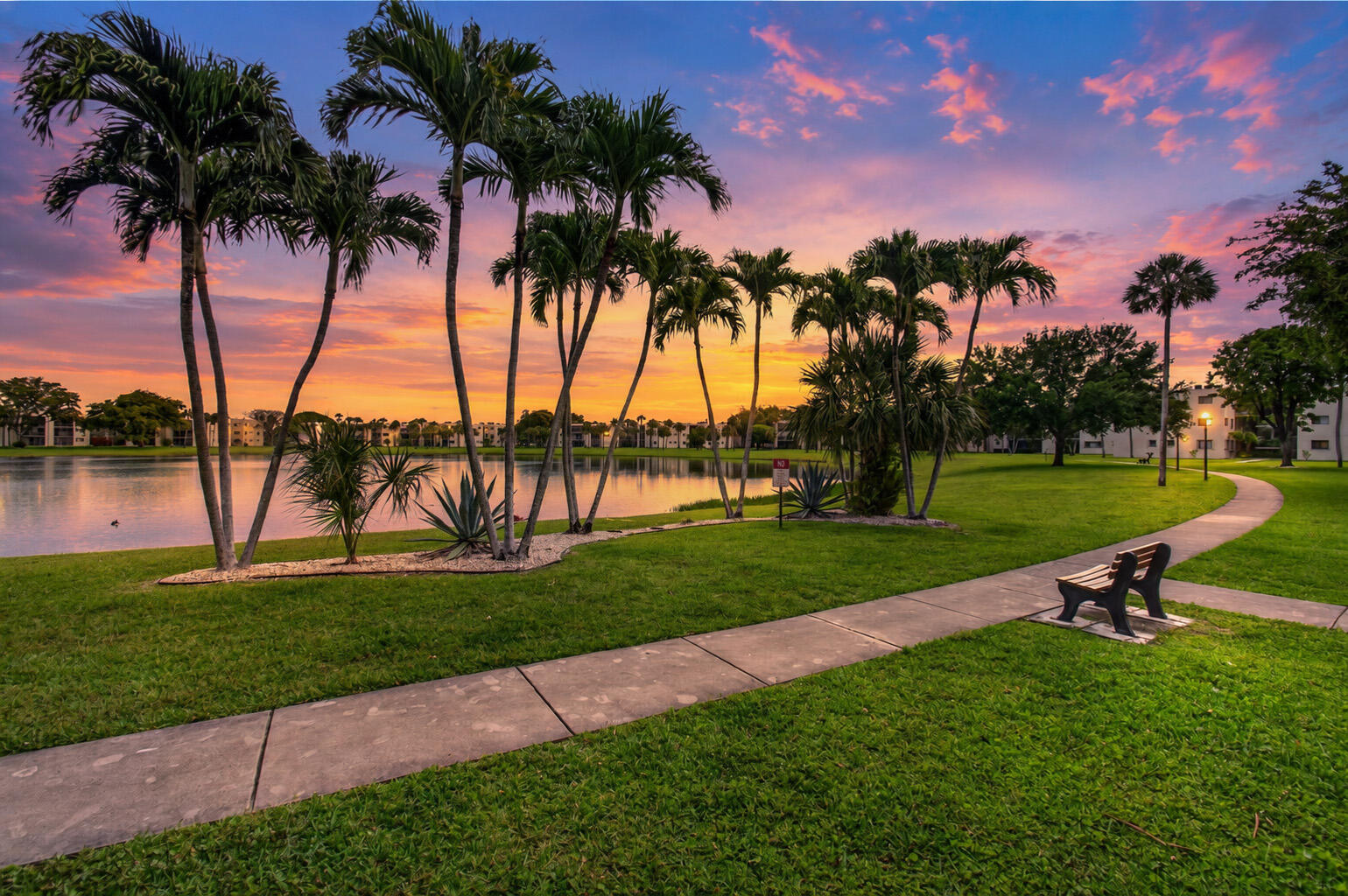 5190 Las Verdes Circle 108, Delray Beach, FL 33484, Delray Beach