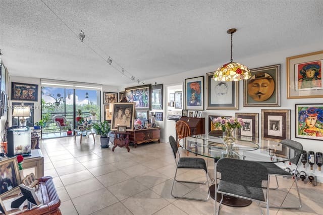 1400 Saint Charles Place 623, Park Place, Pembroke Pines, FL