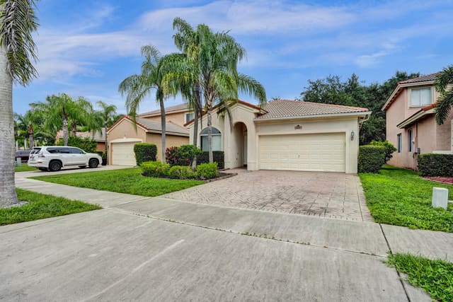 3717 Pebblebrook Manor, Coconut Creek, FL 33073