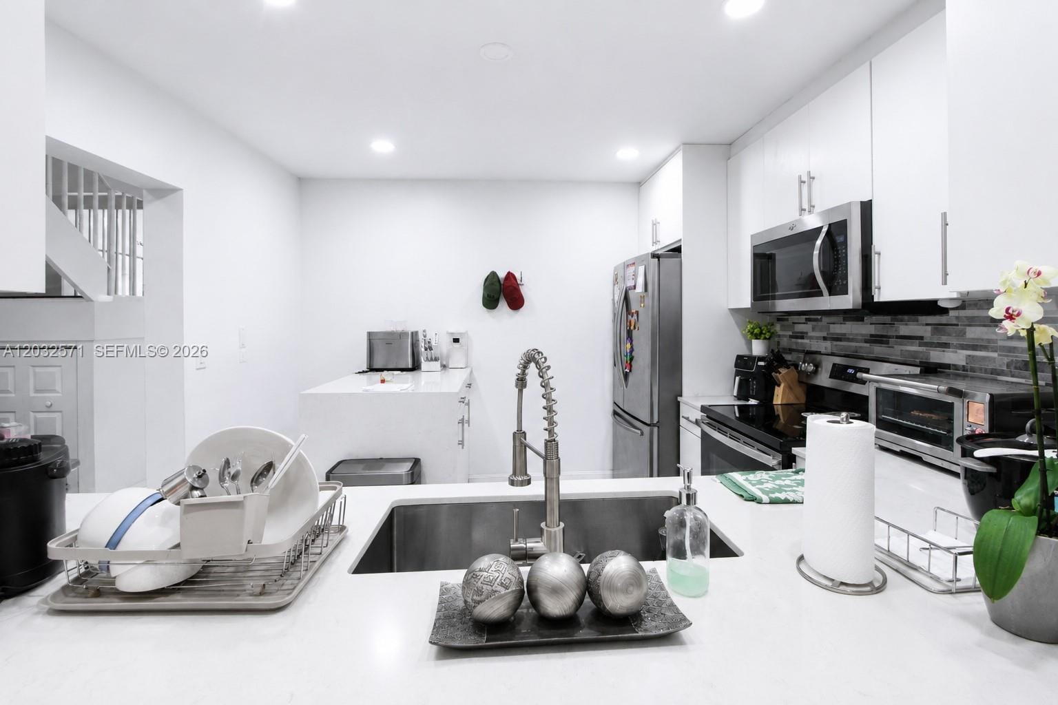 1127 SW 134th Place — photo 3