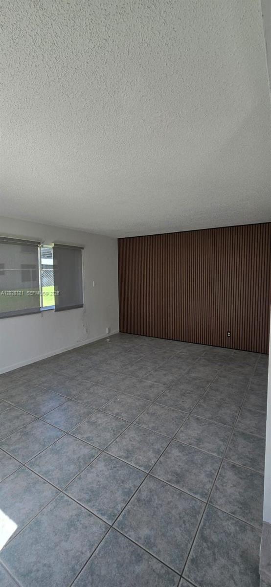 2120 Sherwood Forest Boulevard 30, West Palm Beach, FL 33415, West Palm Beach