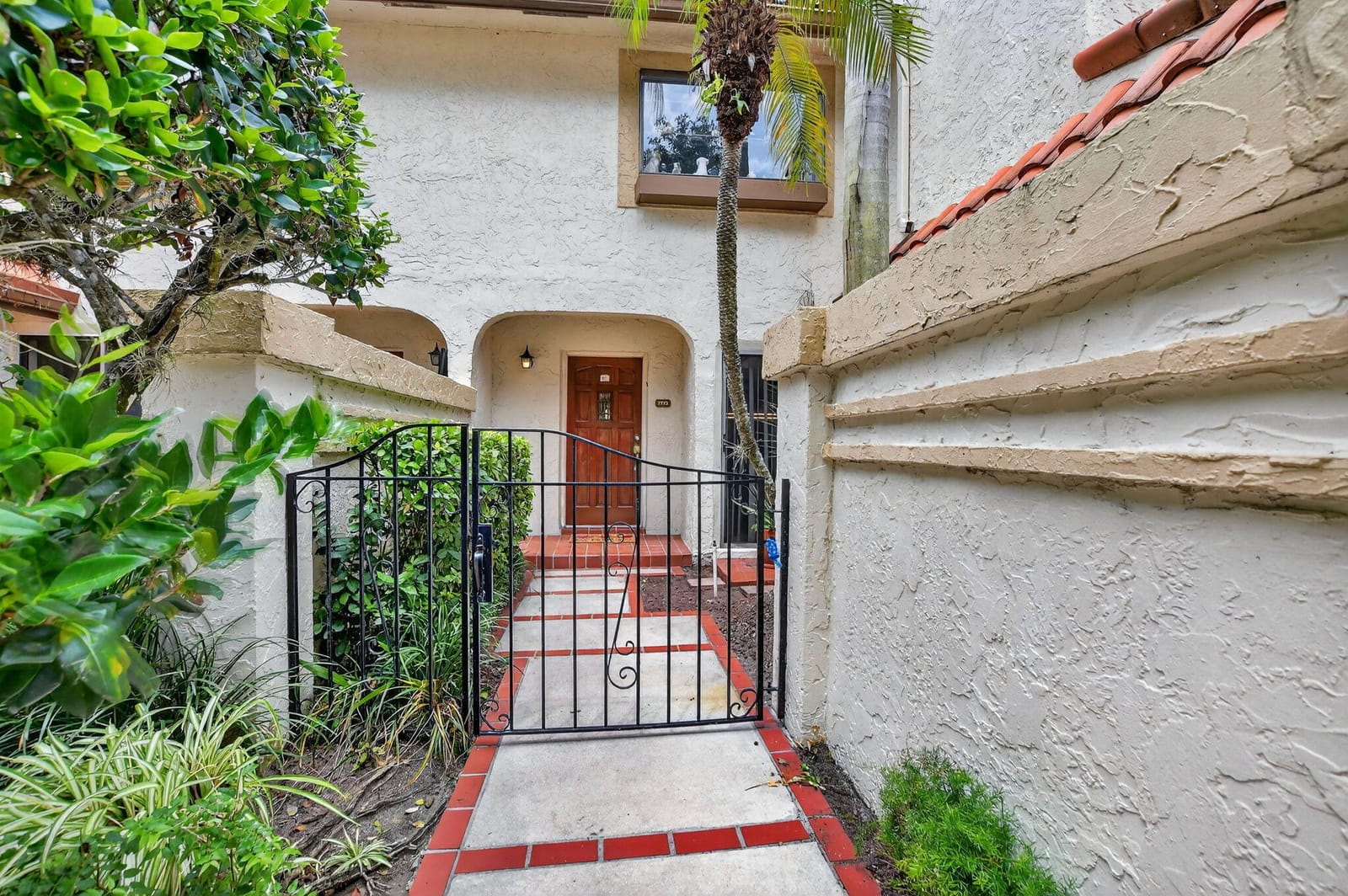 7773 La Mirada Drive — photo 2