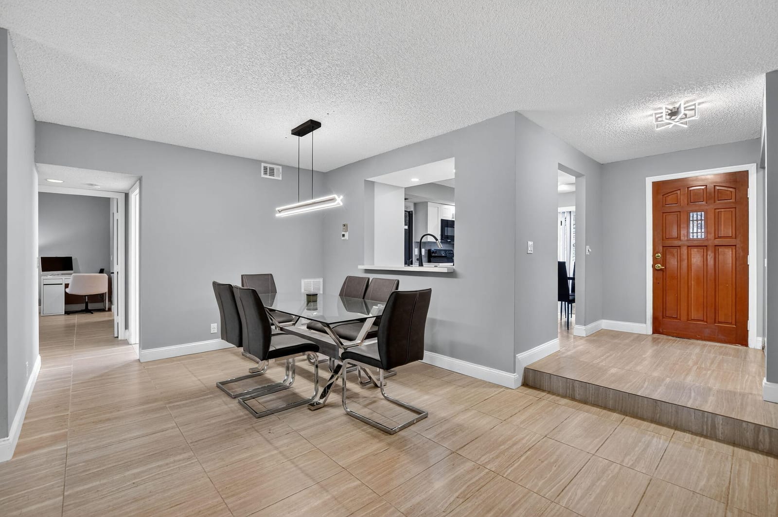 7773 La Mirada Drive — photo 4