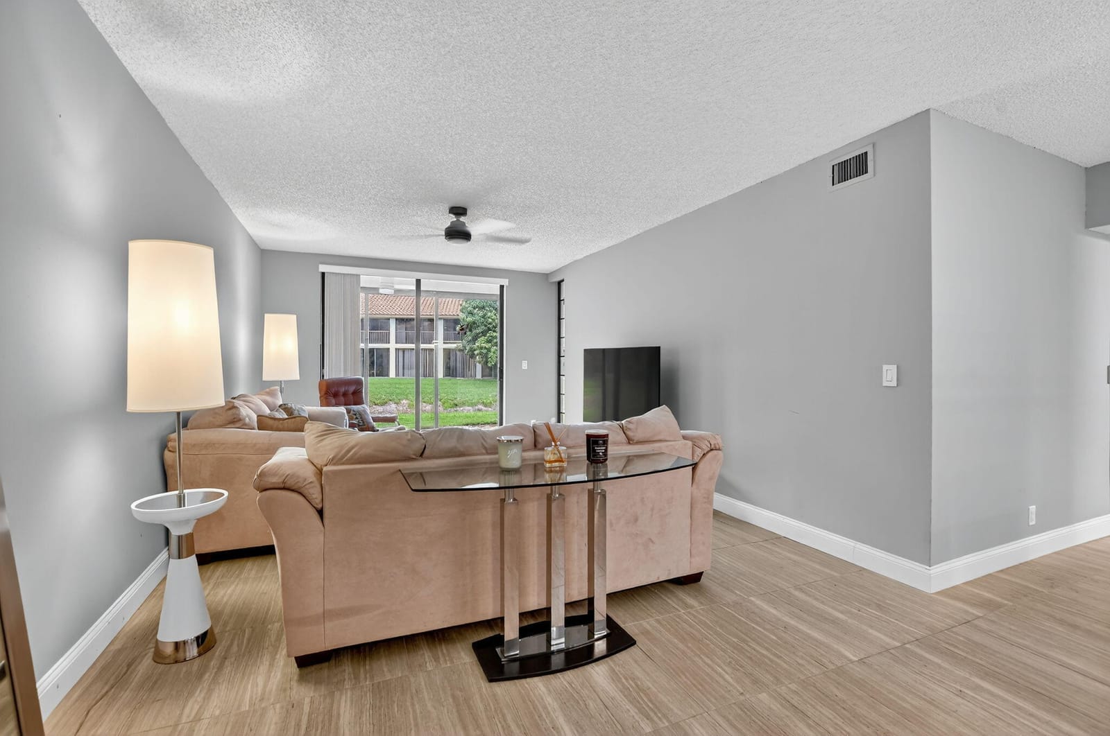 7773 La Mirada Drive — photo 7