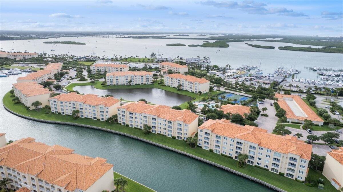 5 E Harbour Isle Dr Drive E 103, Fort Pierce, FL 34949 photo 3