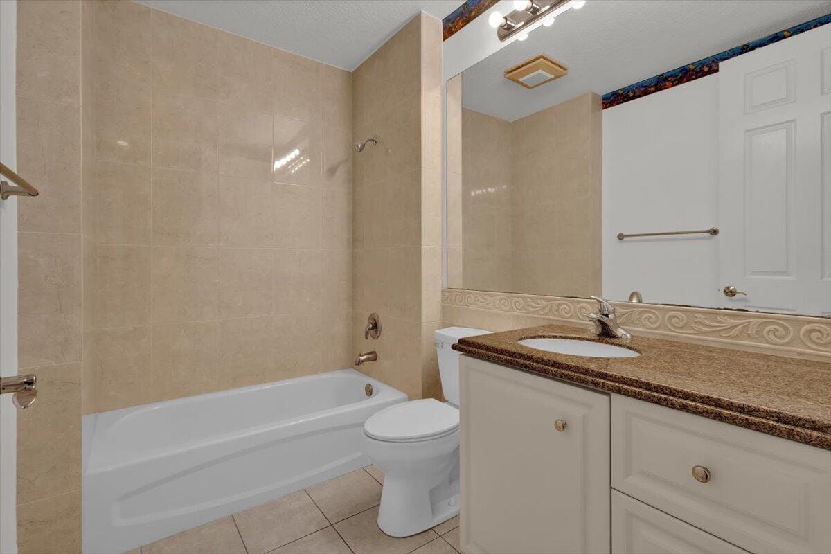 5 E Harbour Isle Dr Drive E 103, Fort Pierce, FL 34949 photo 25