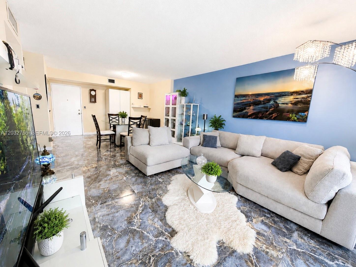 4200 Hillcrest Dr 403 403, Hollywood, FL 33021, Hollywood