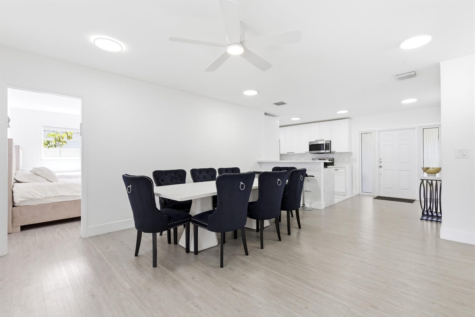 6444 Oak Street — photo 12