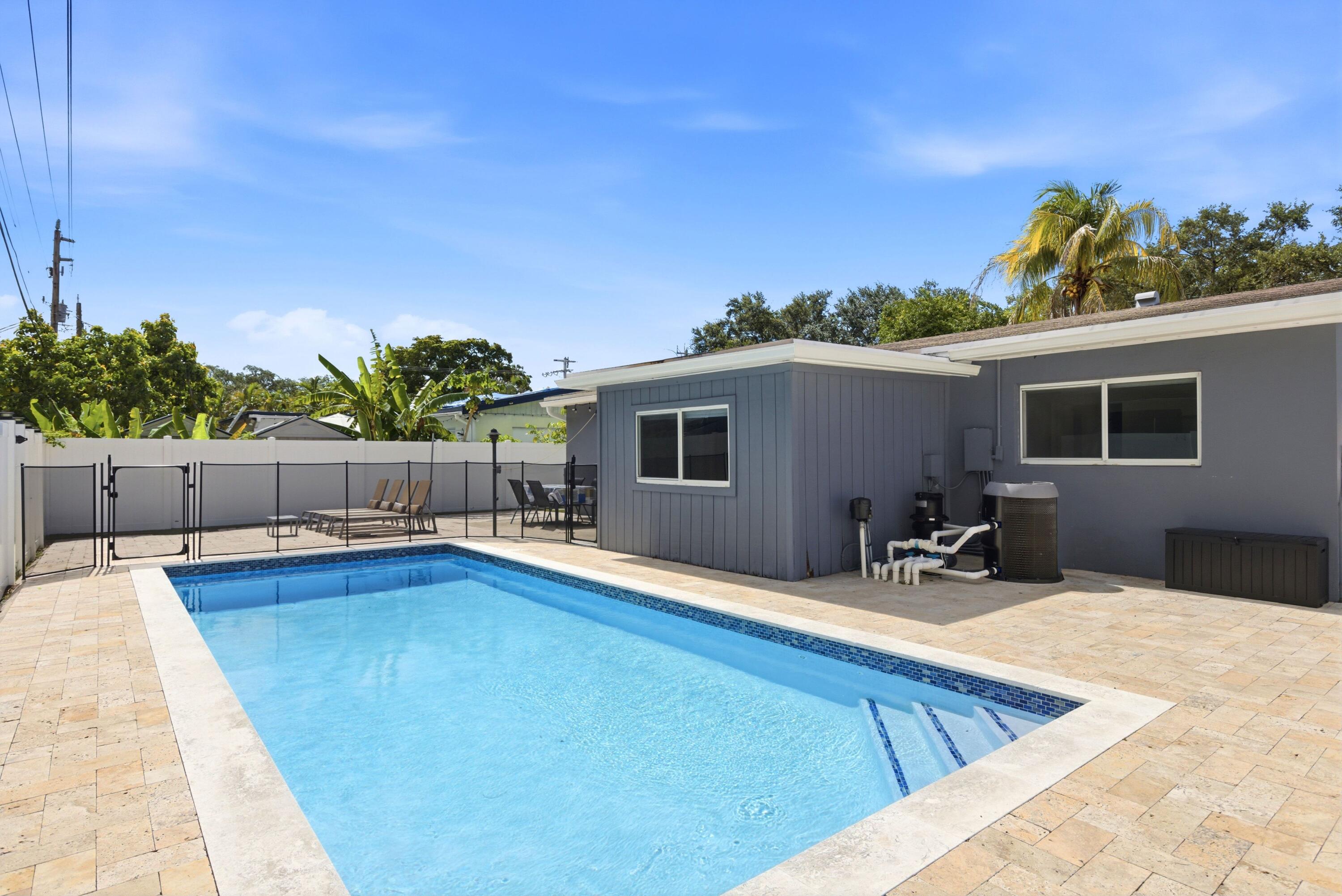 6444 Oak Street, Hollywood, FL 33024, Hollywood