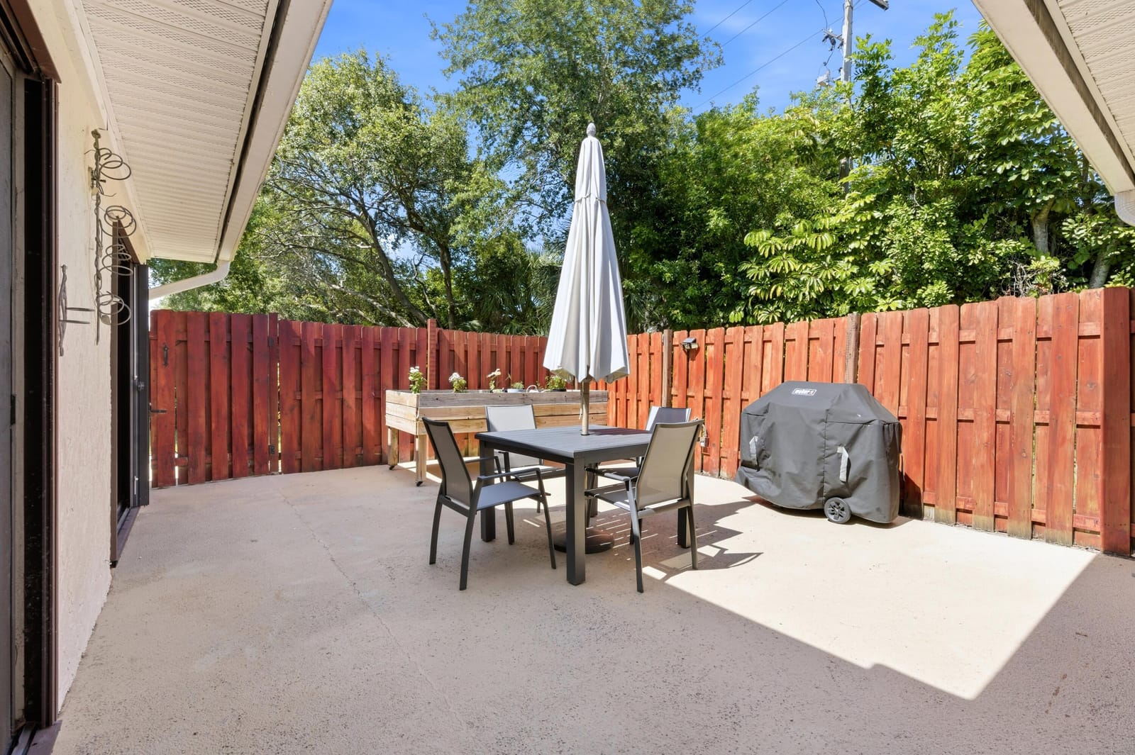 4353 Woodstock Drive B — photo 5