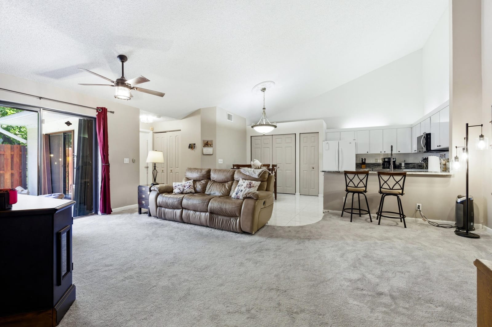 4353 Woodstock Drive B — photo 6