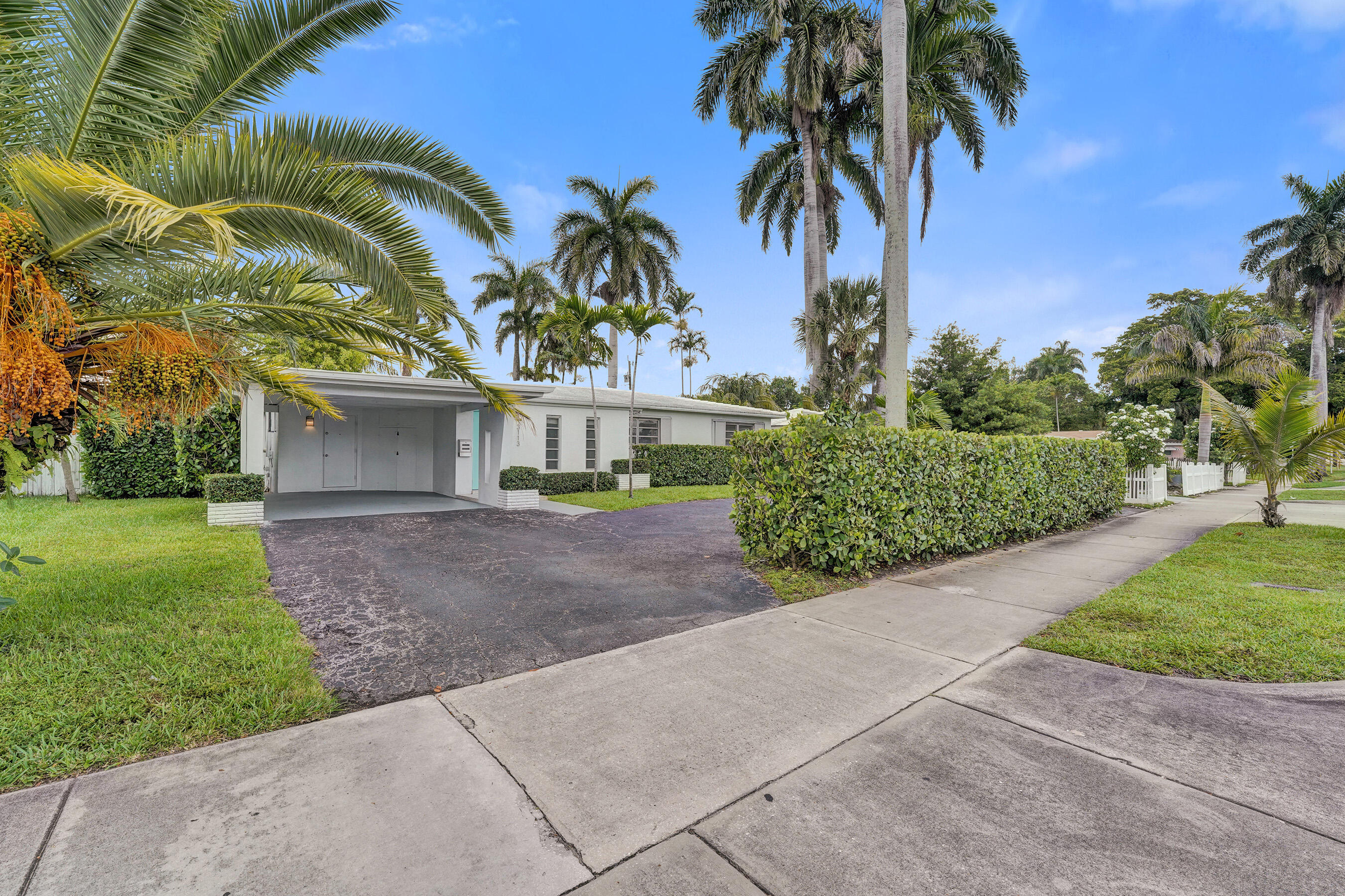 3113 Hollywood Boulevard, Hollywood, FL 33021, Hollywood