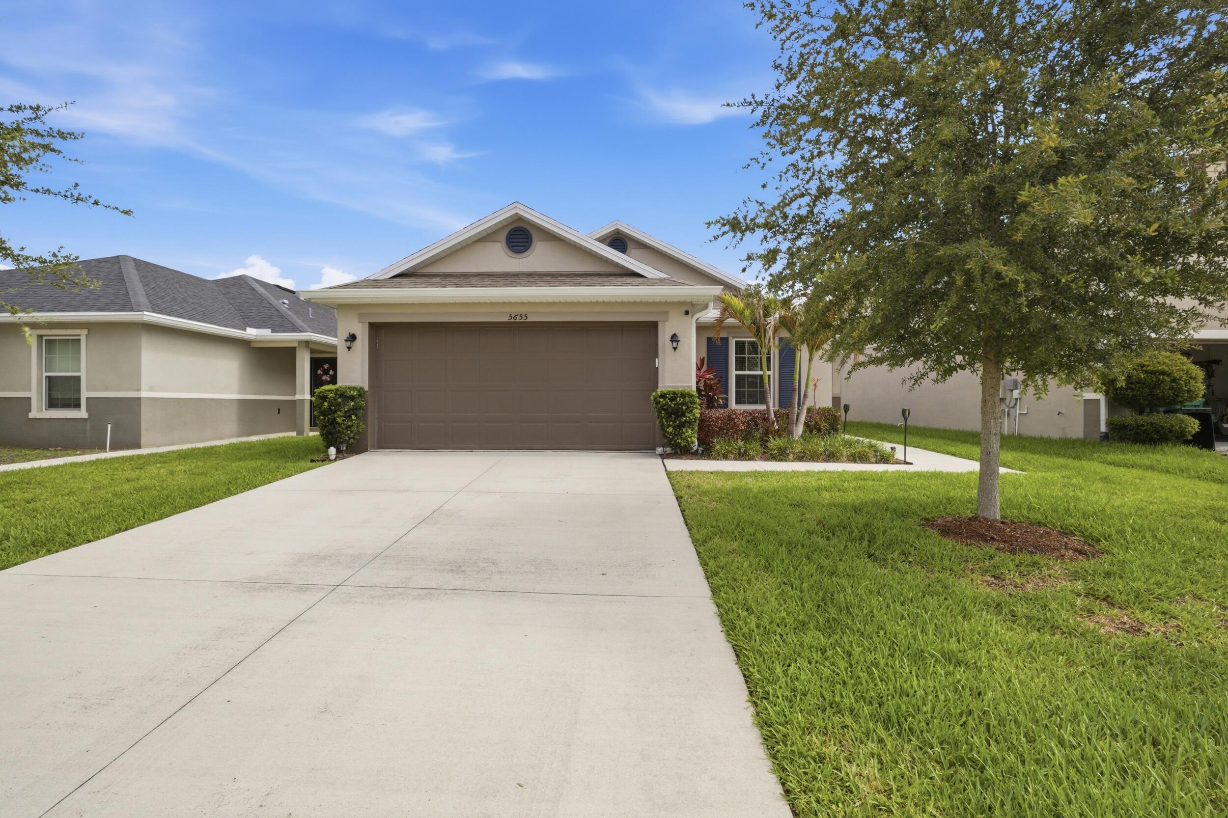 5655 NW Pine Trail Circle, Port St. Lucie, FL 34983, Port St Lucie