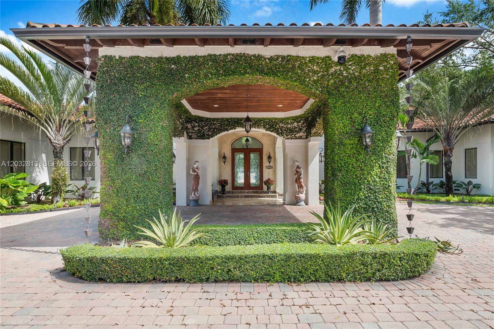 7405 SW 104th Street, Pinecrest, FL 33156, Pinecrest